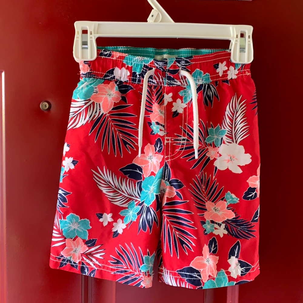 Old Navy boys inner mesh, swim trunks.